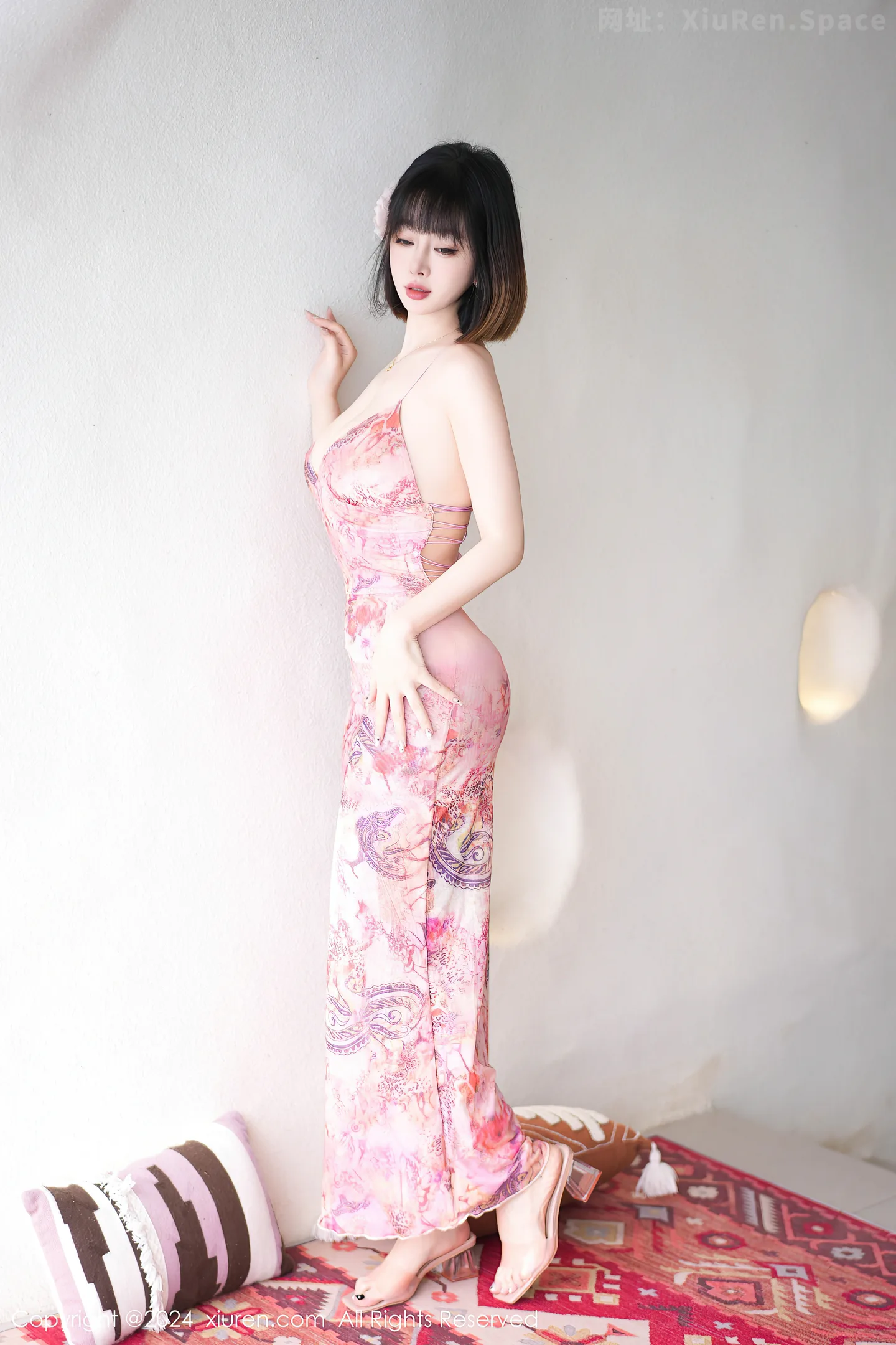 图片[5]-[XiuRen秀人网] VOL.9025 女神王雨纯性感粉色吊带长裙低胸秀曼妙身姿迷人诱惑写真71P-秀人网官方网站